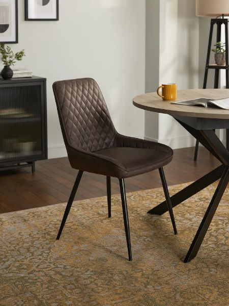 Picture of Chair dc423 dl027-19 husk, black metalic structure, leather upholstery, deep brown