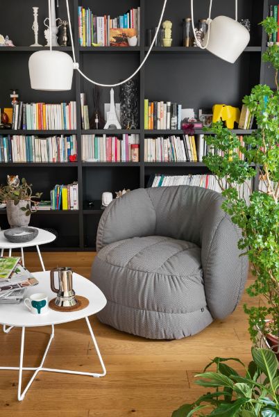 Picture of Coffee table cb/5225-g ciop, connubia, dimensions 70x66x38cm, matt optic white metal structure, ceramic matt white optic top (p94/p94)