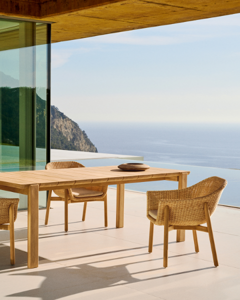 Picture of Icaro outdoor dining table